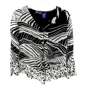 Phool Women's M B&W Floral V Neck Long Flare Sleeve Ruffled Contour Blouse